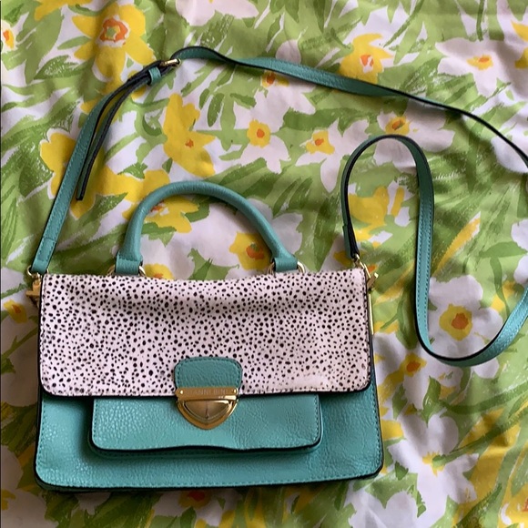 Gianni Bini Handbags - [Gianni Bini] crossbody bag